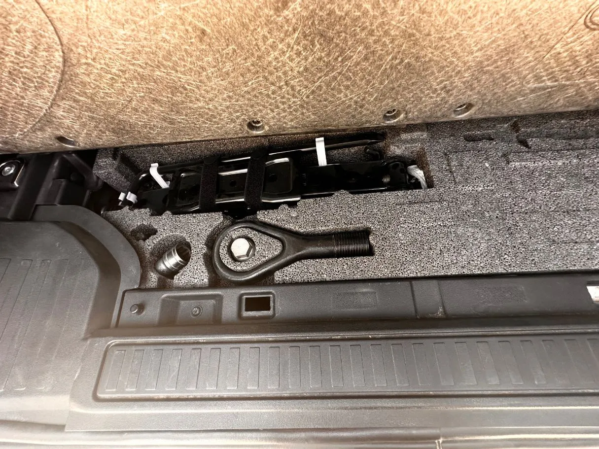 Car image 31