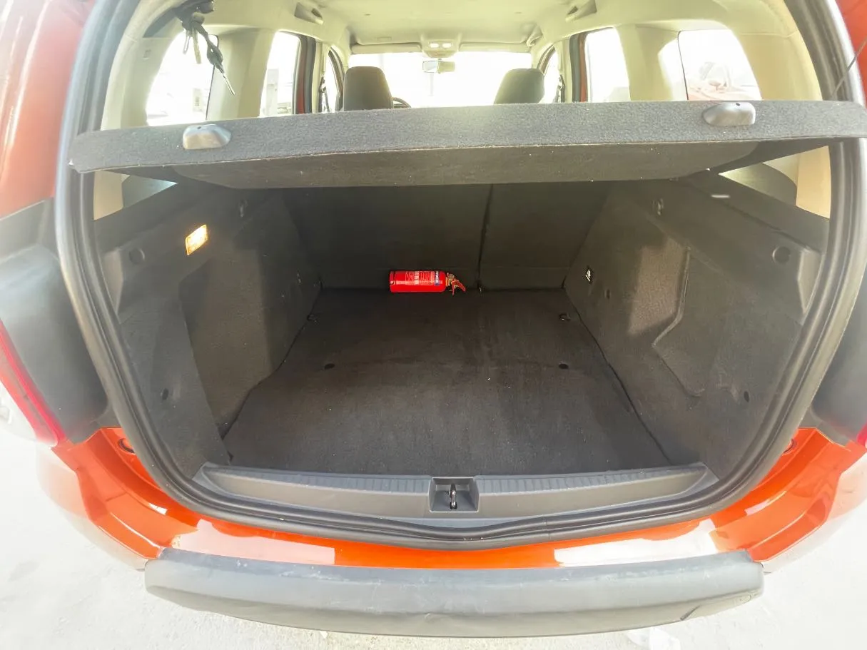 Car image 21