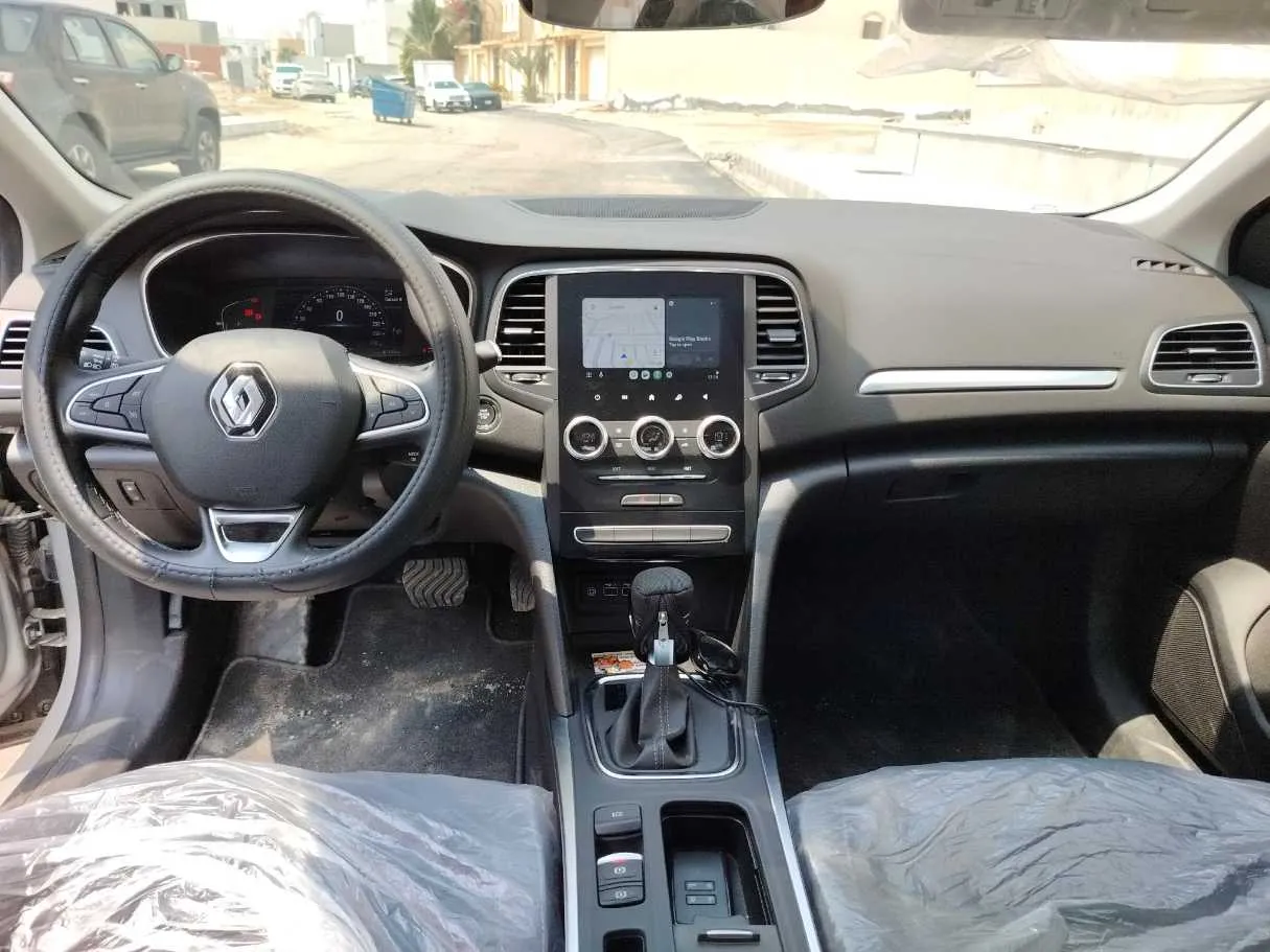 Car image 21