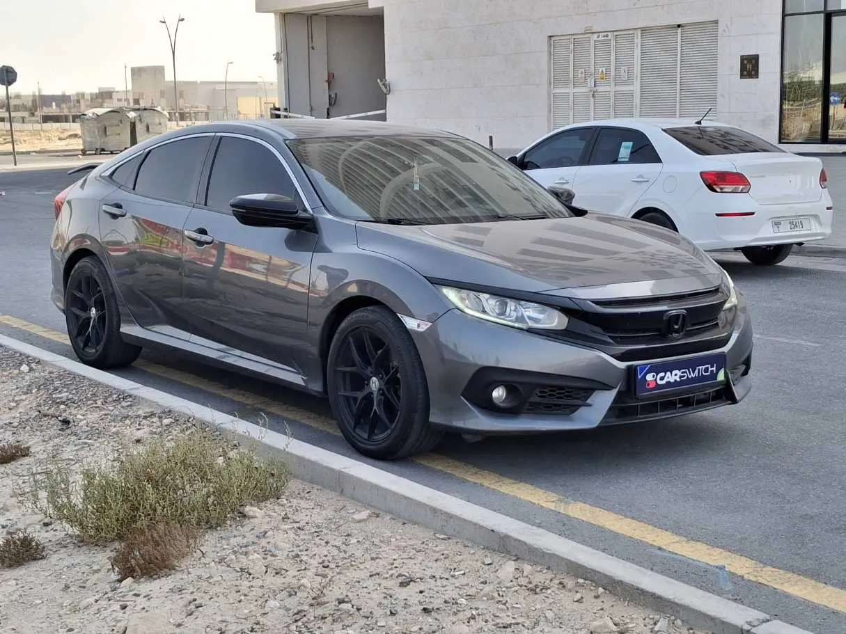 Car image 3