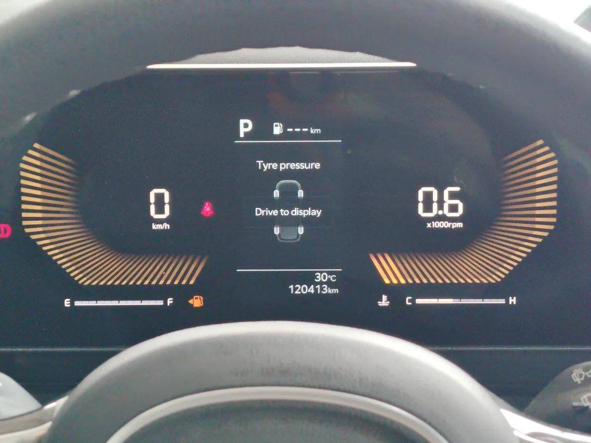 Car image 28