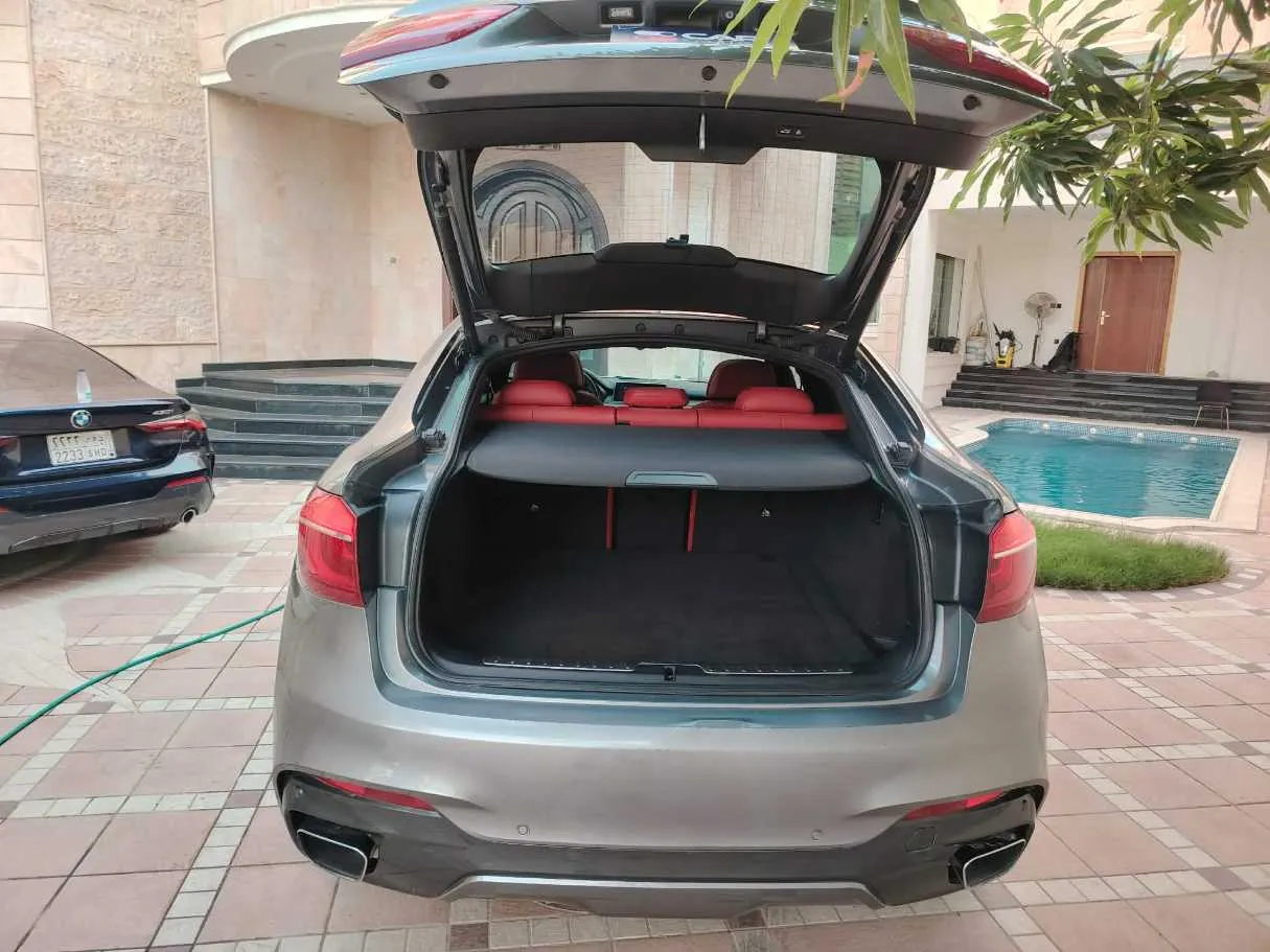 Car image 32