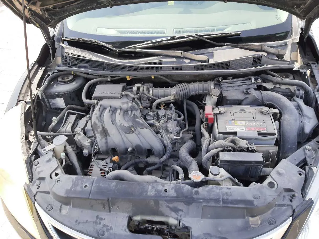 Car image 19