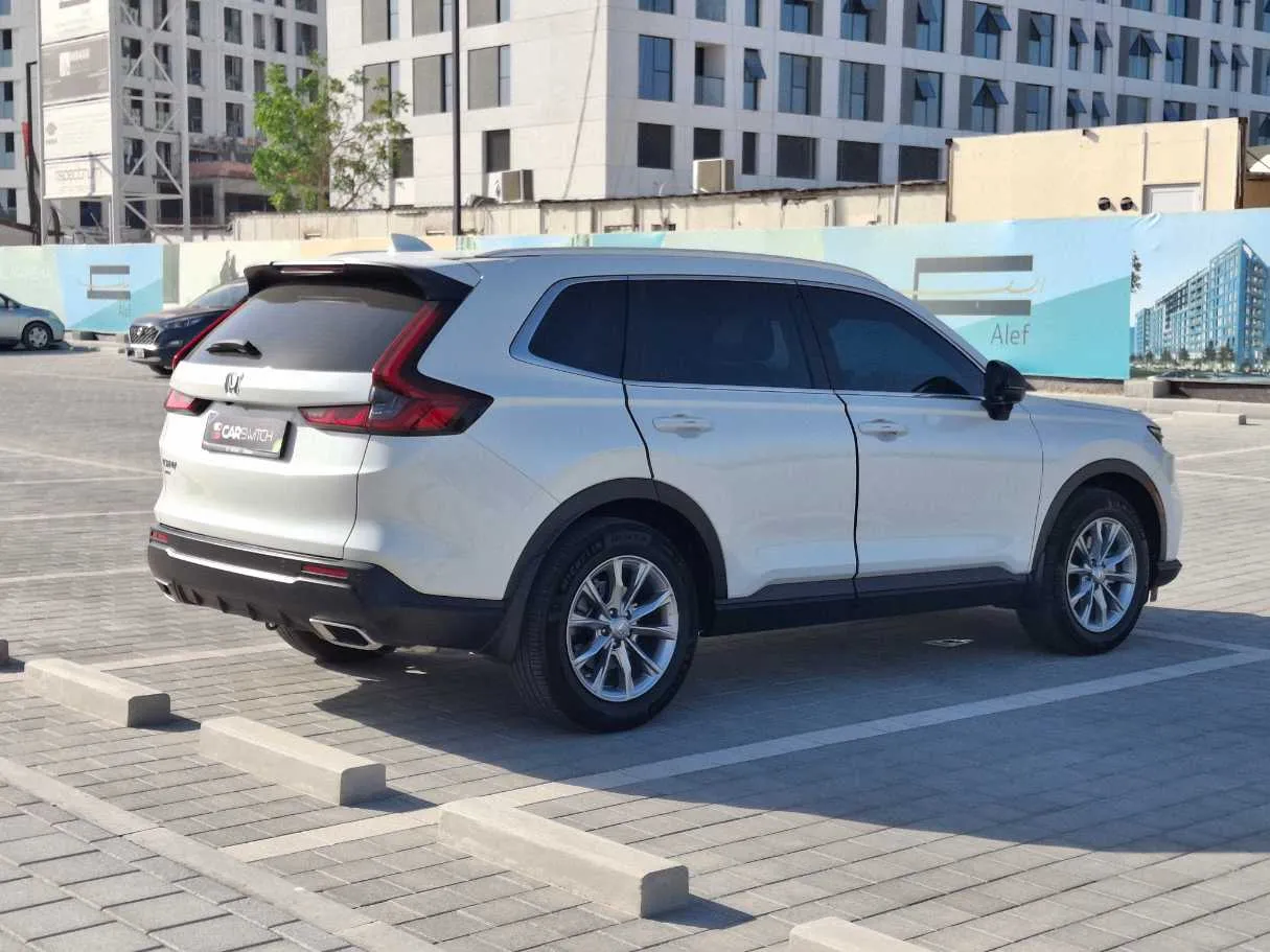 Car image 7