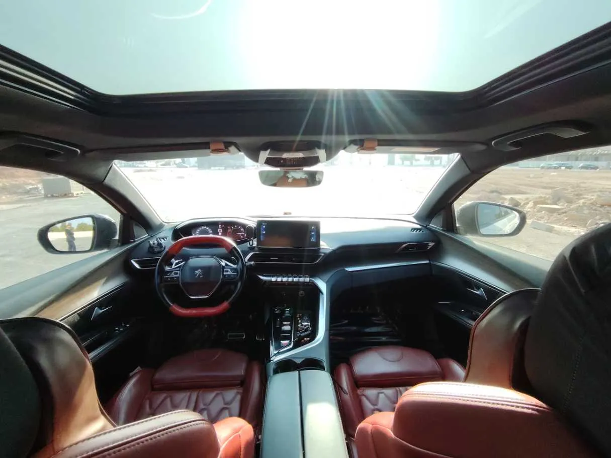 Car image 20