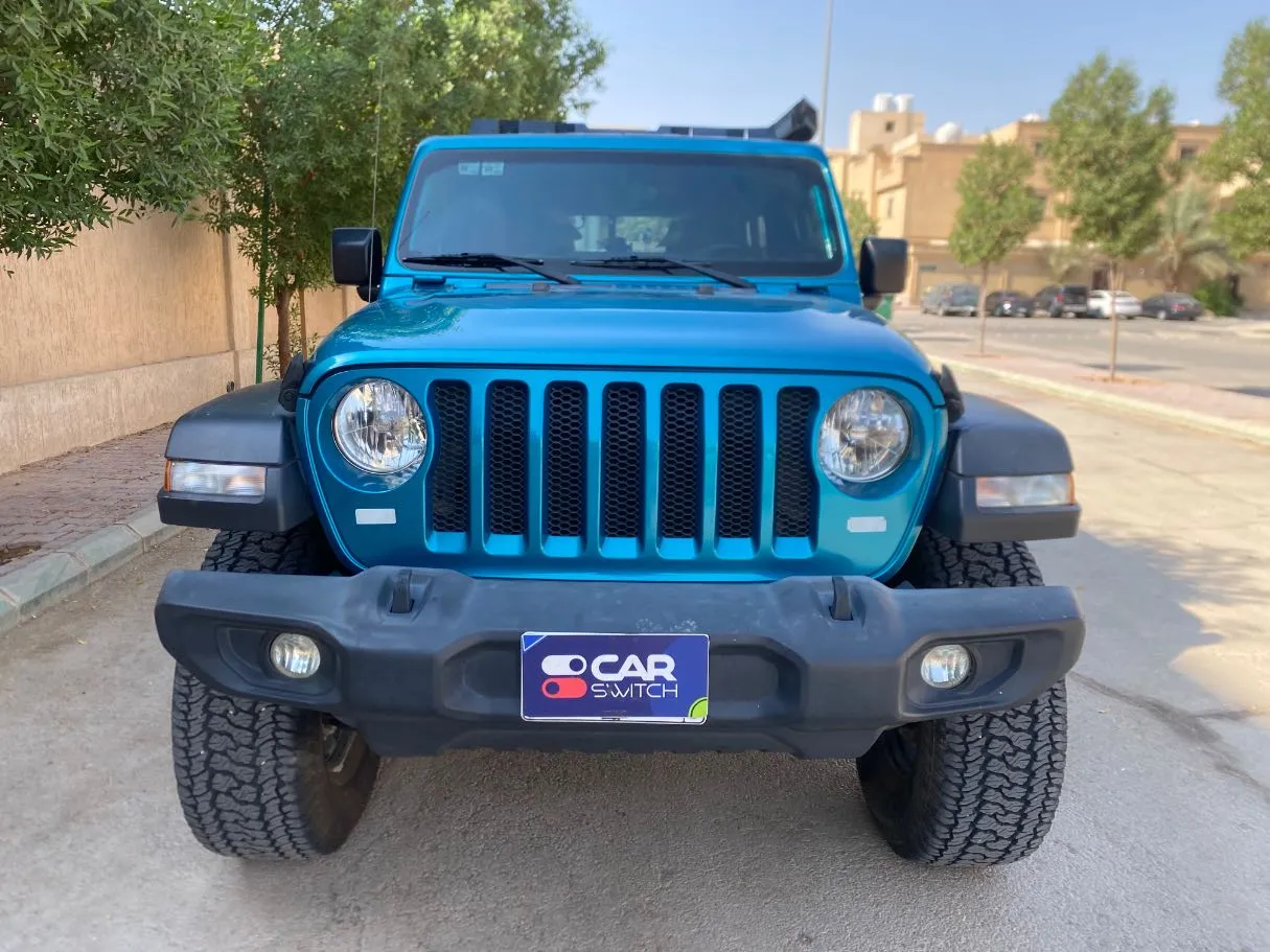 Car image 2
