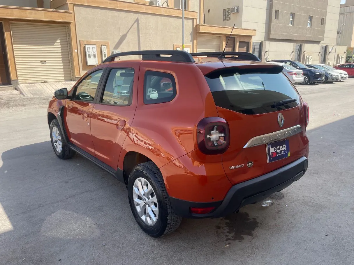 Car image 7