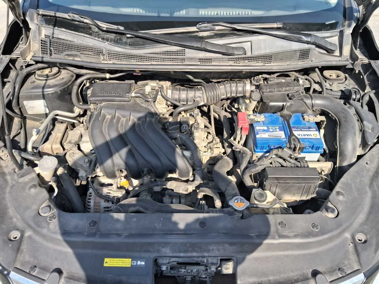 Car image 19
