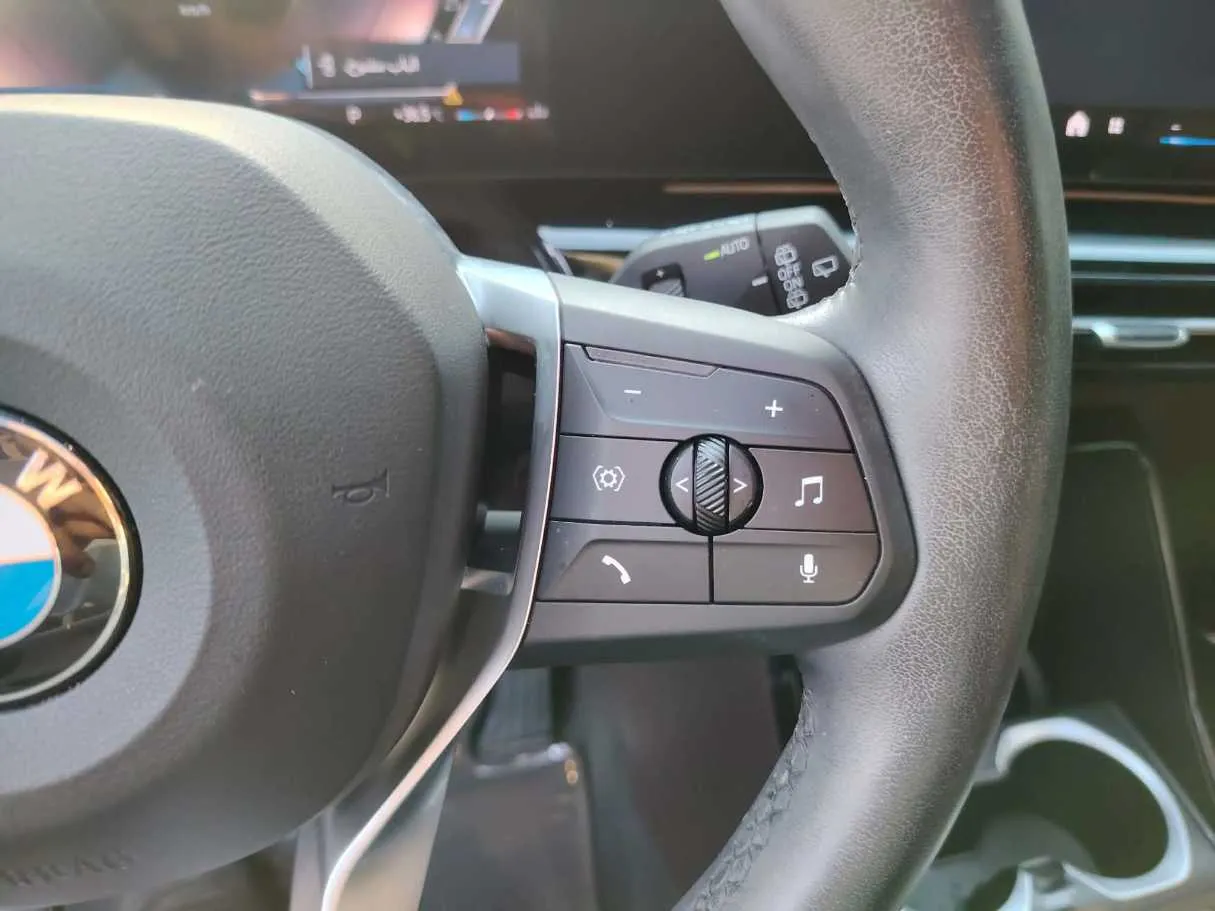 Car image 43