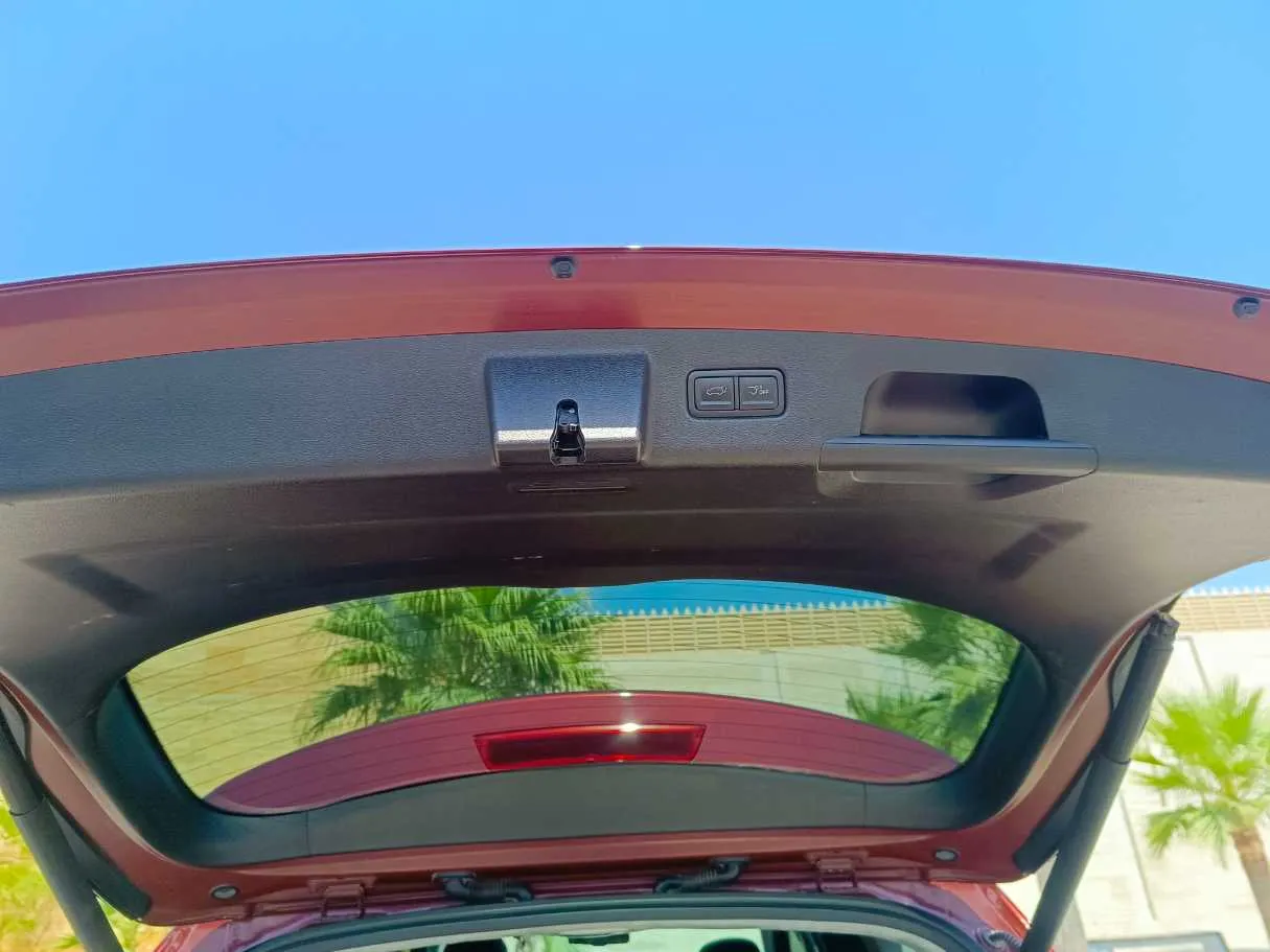 Car image 33