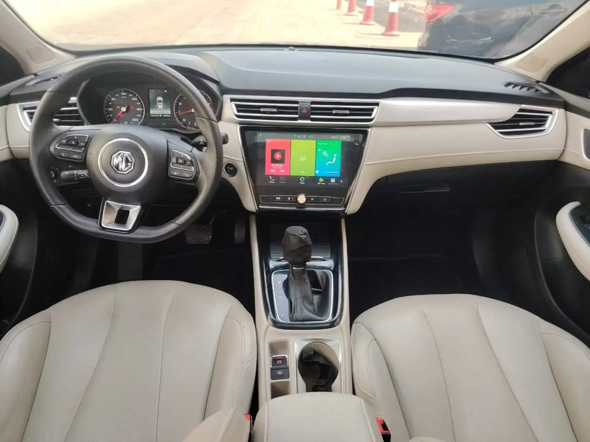 Car image 21