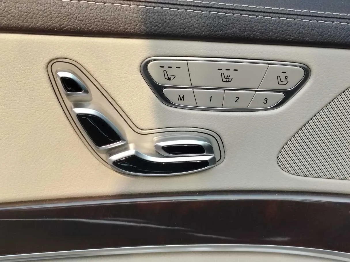 Car image 28