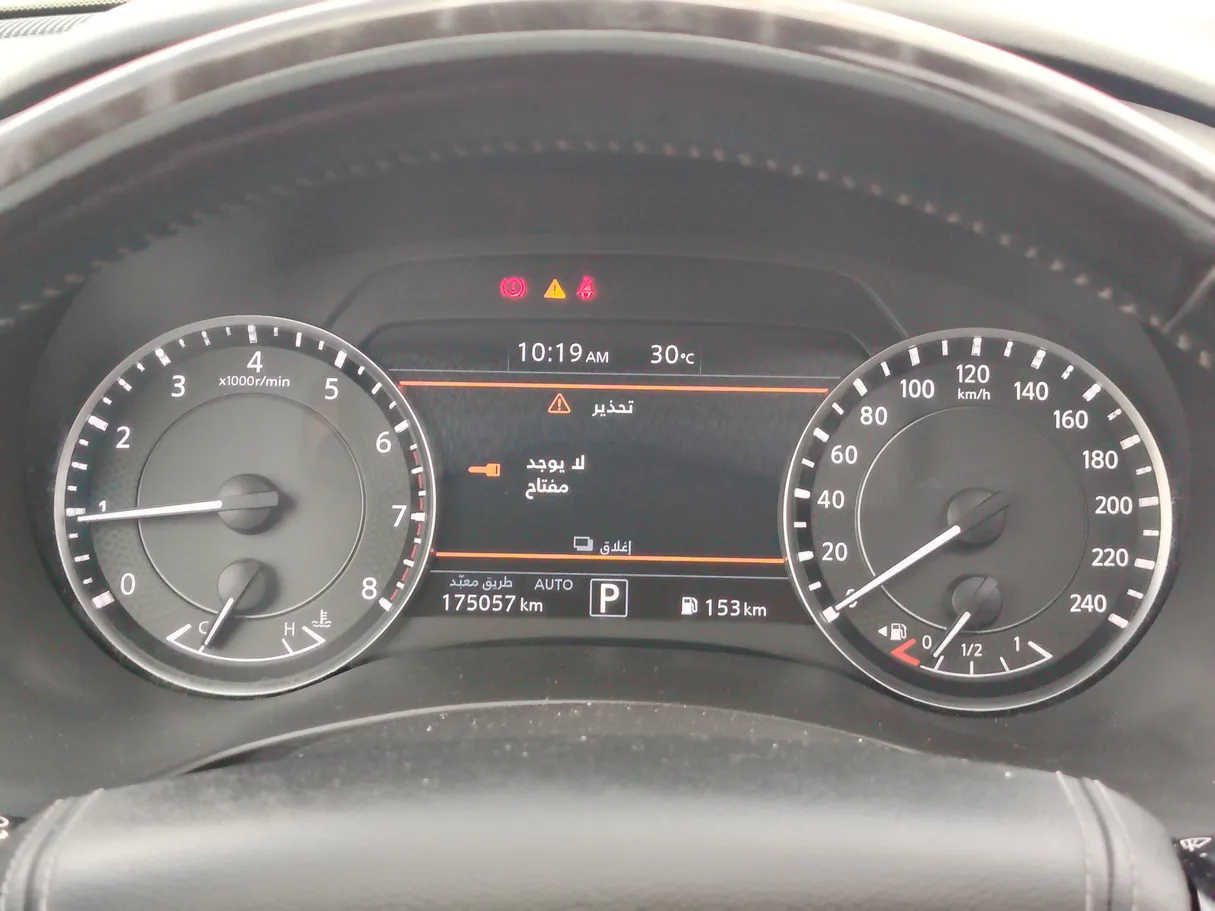 Car image 24