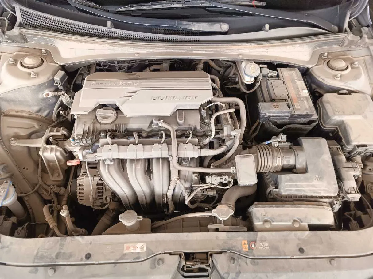 Car image 28
