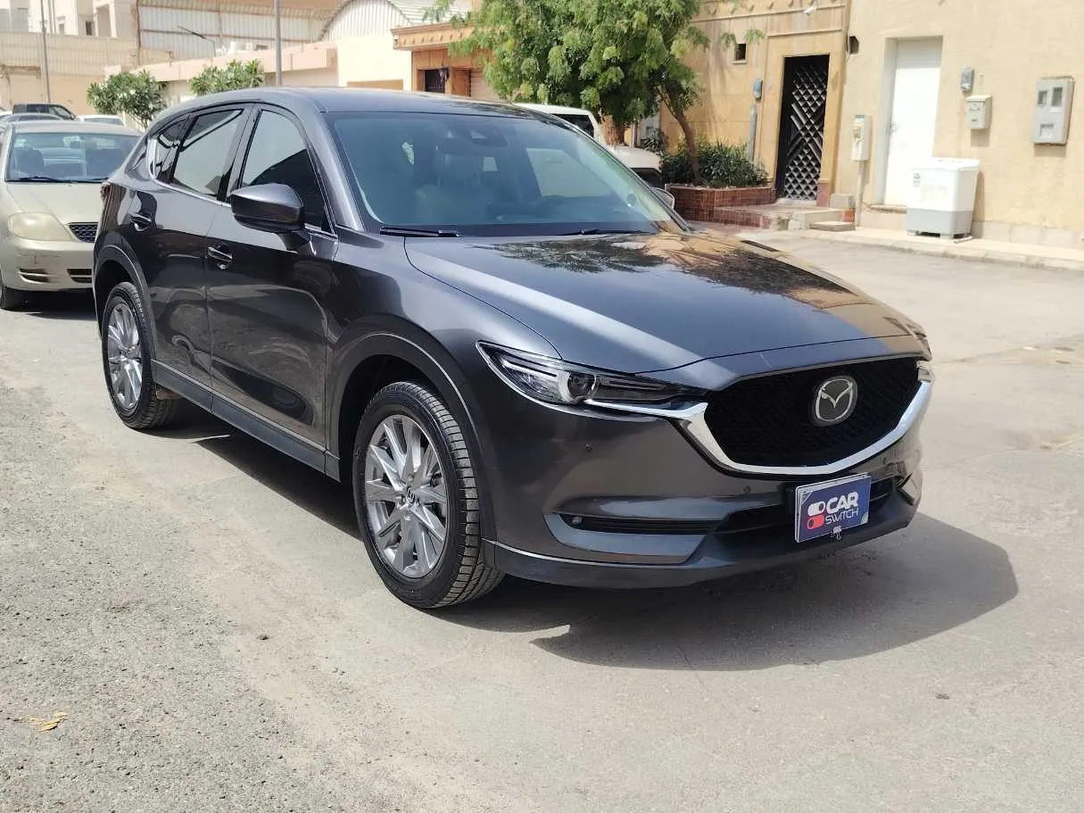 Car image 3