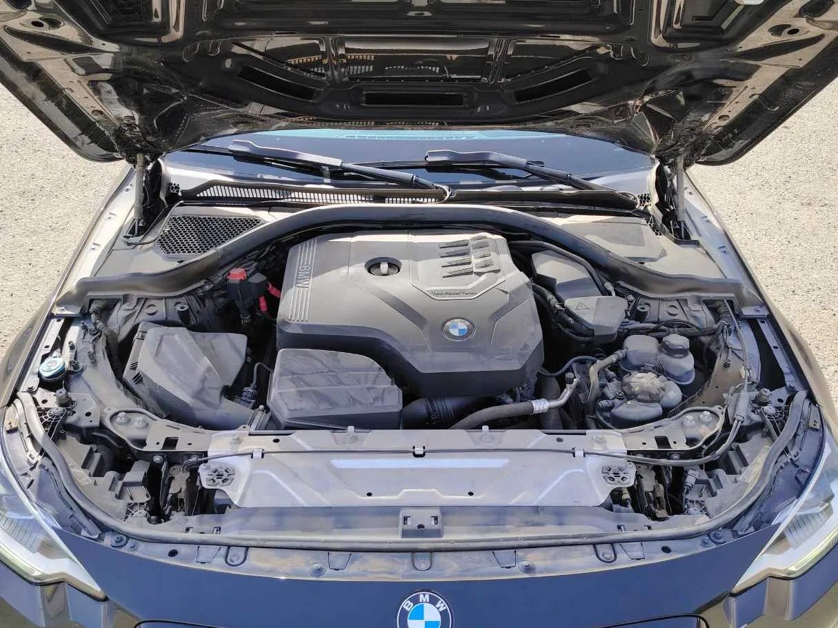 Car image 29