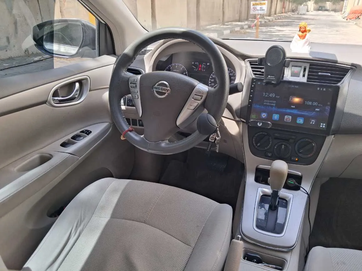 Car image 16
