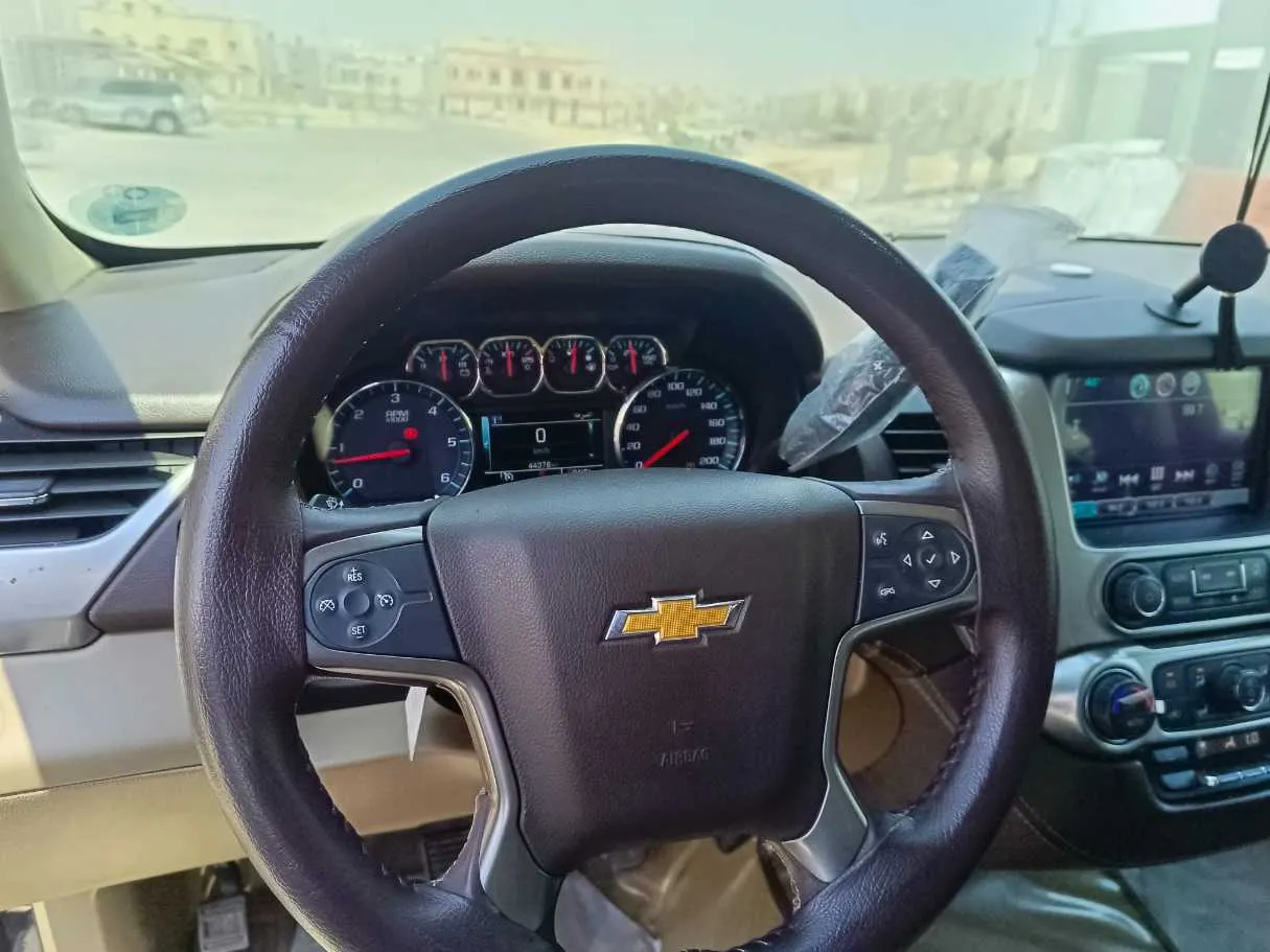 Car image 23