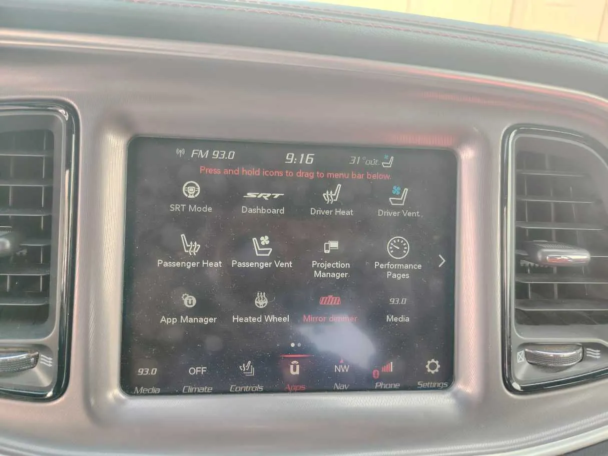 Car image 25