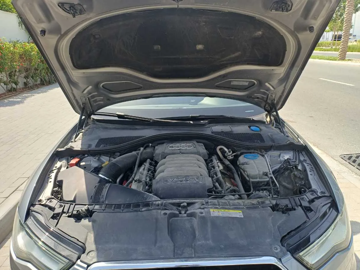 Car image 26