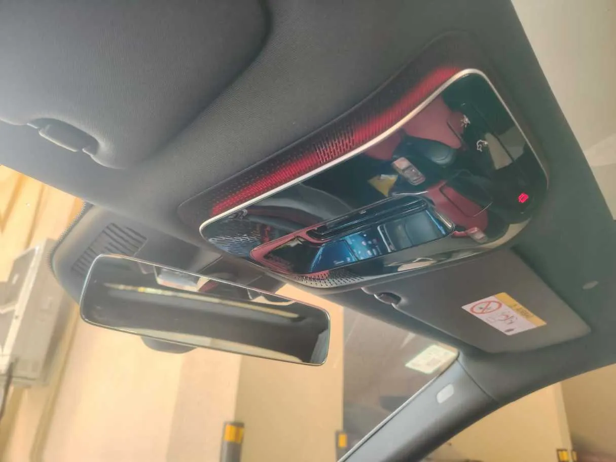 Car image 33