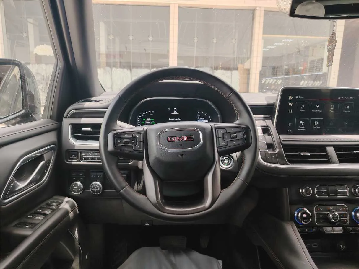 Car image 22