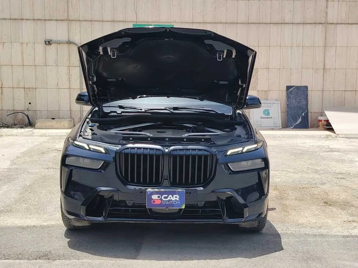 Car image 40