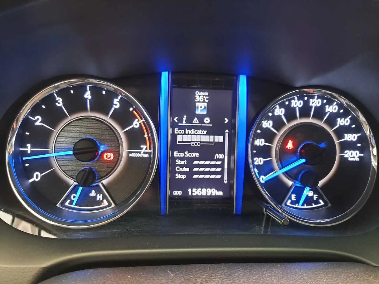 Car image 18