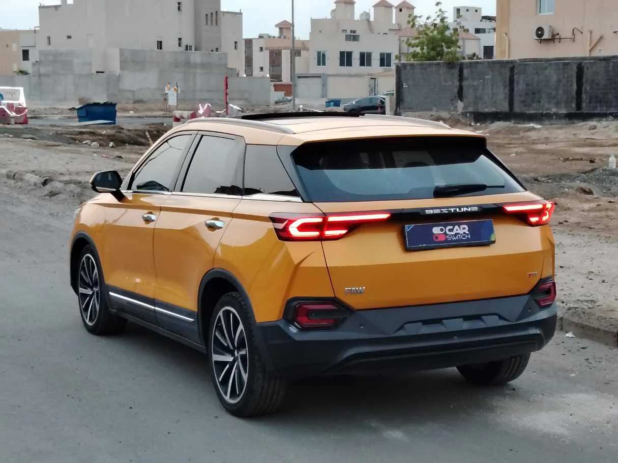 Car image 7