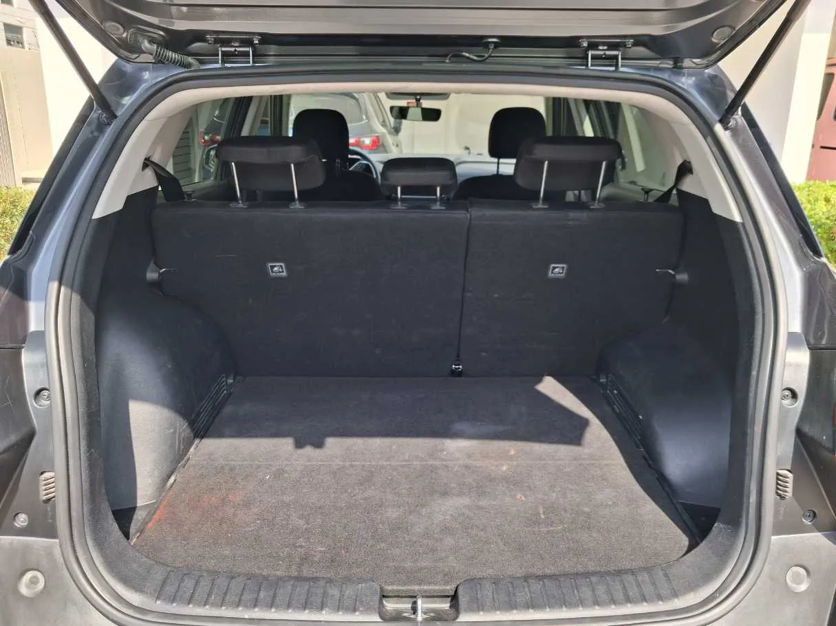 Car image 21
