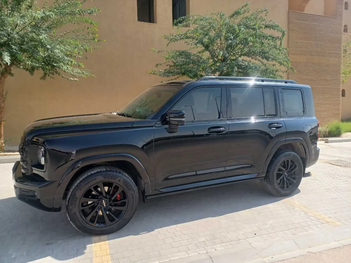 Car image 8