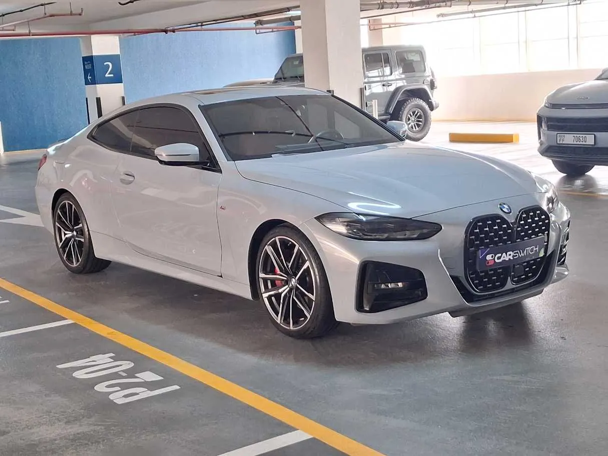 Car image 4