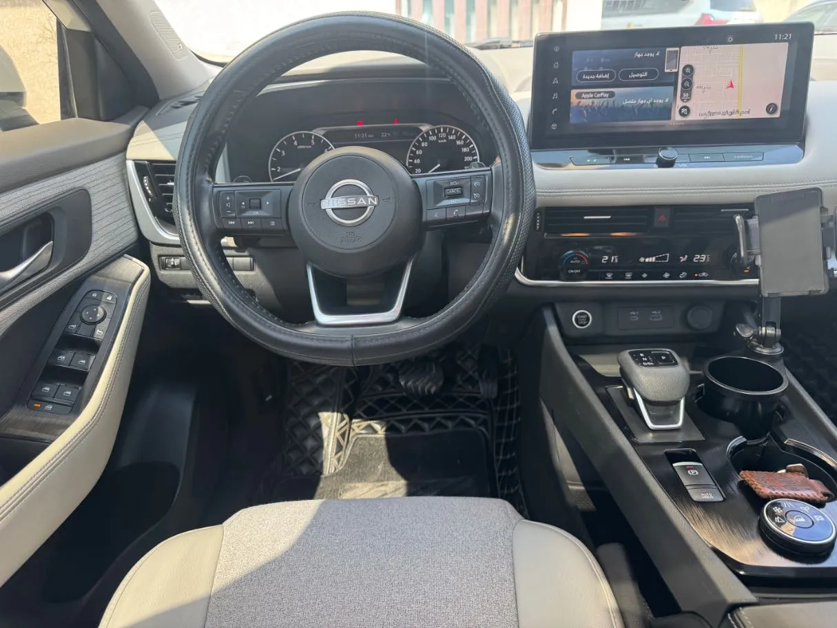 Car image 16
