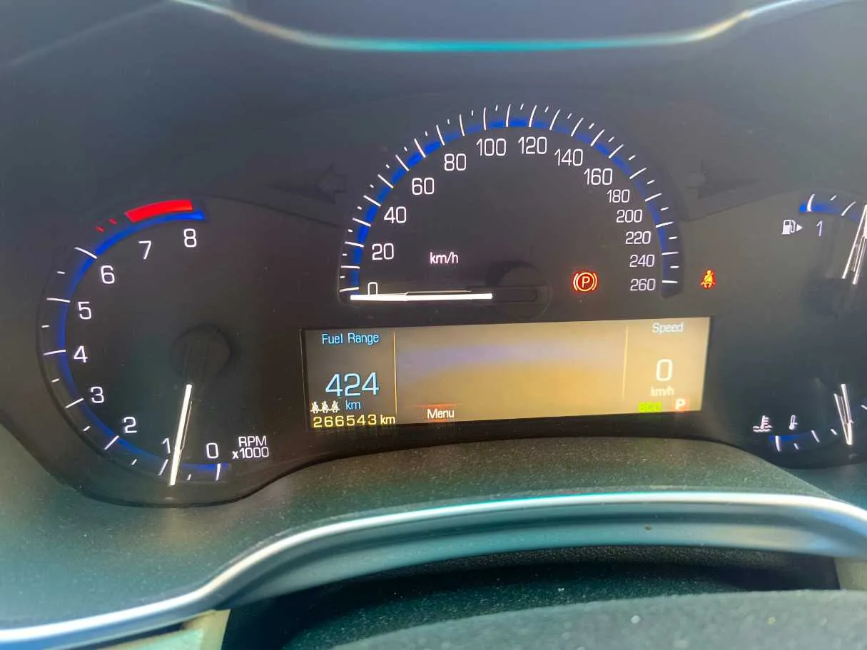 Car image 25