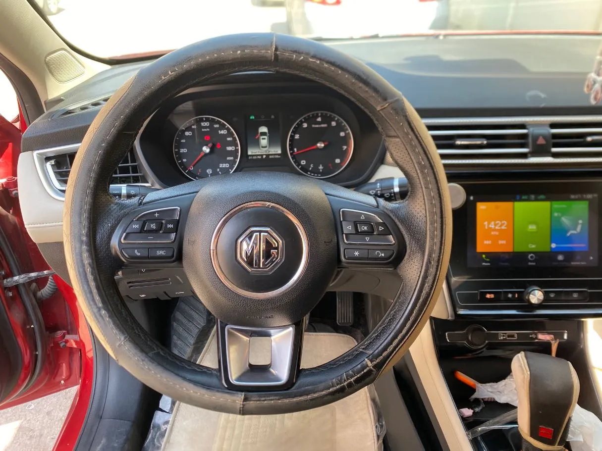 Car image 15
