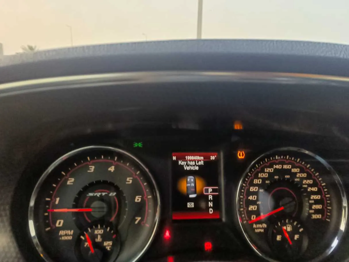 Car image 30