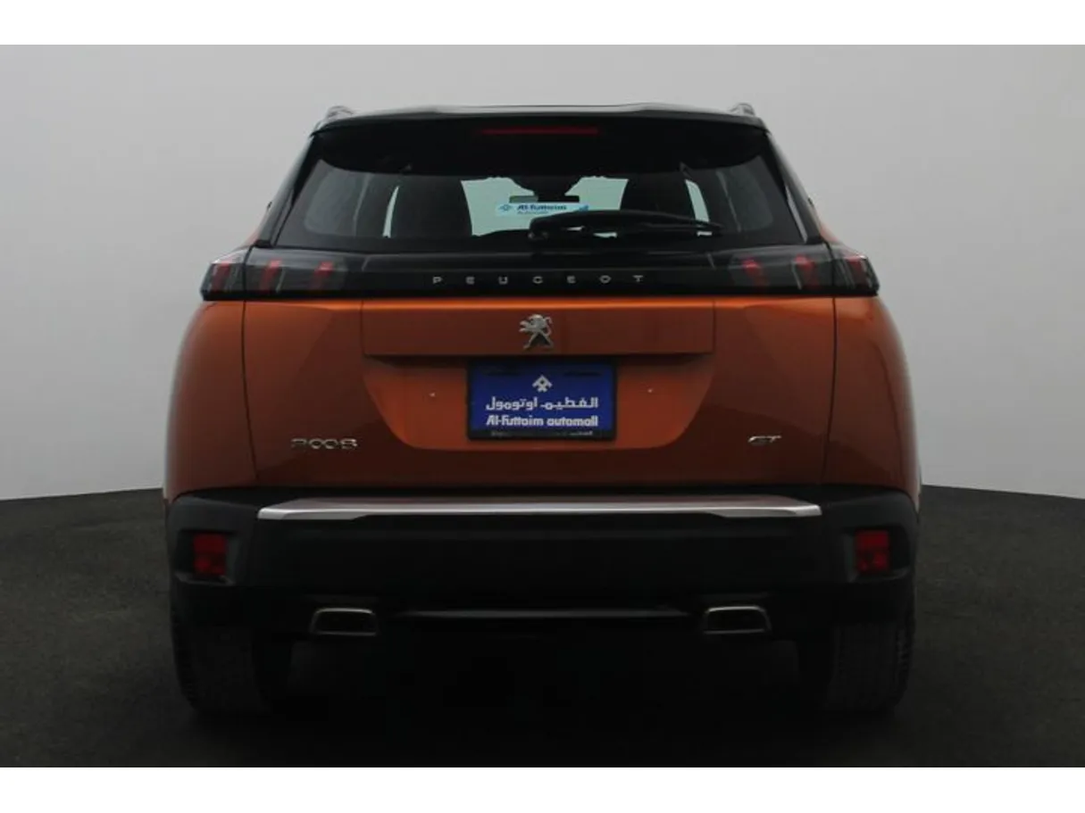 Car image 12