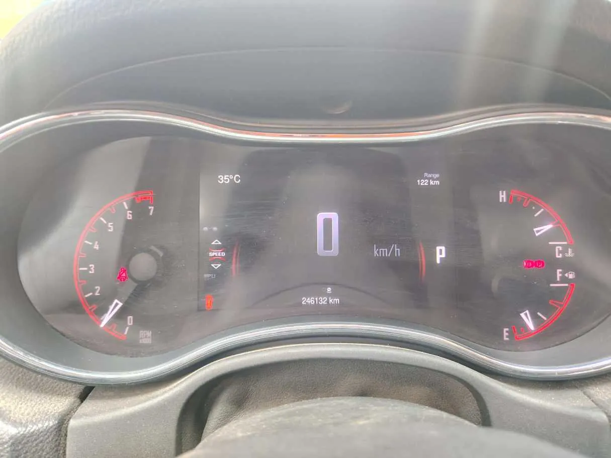Car image 35