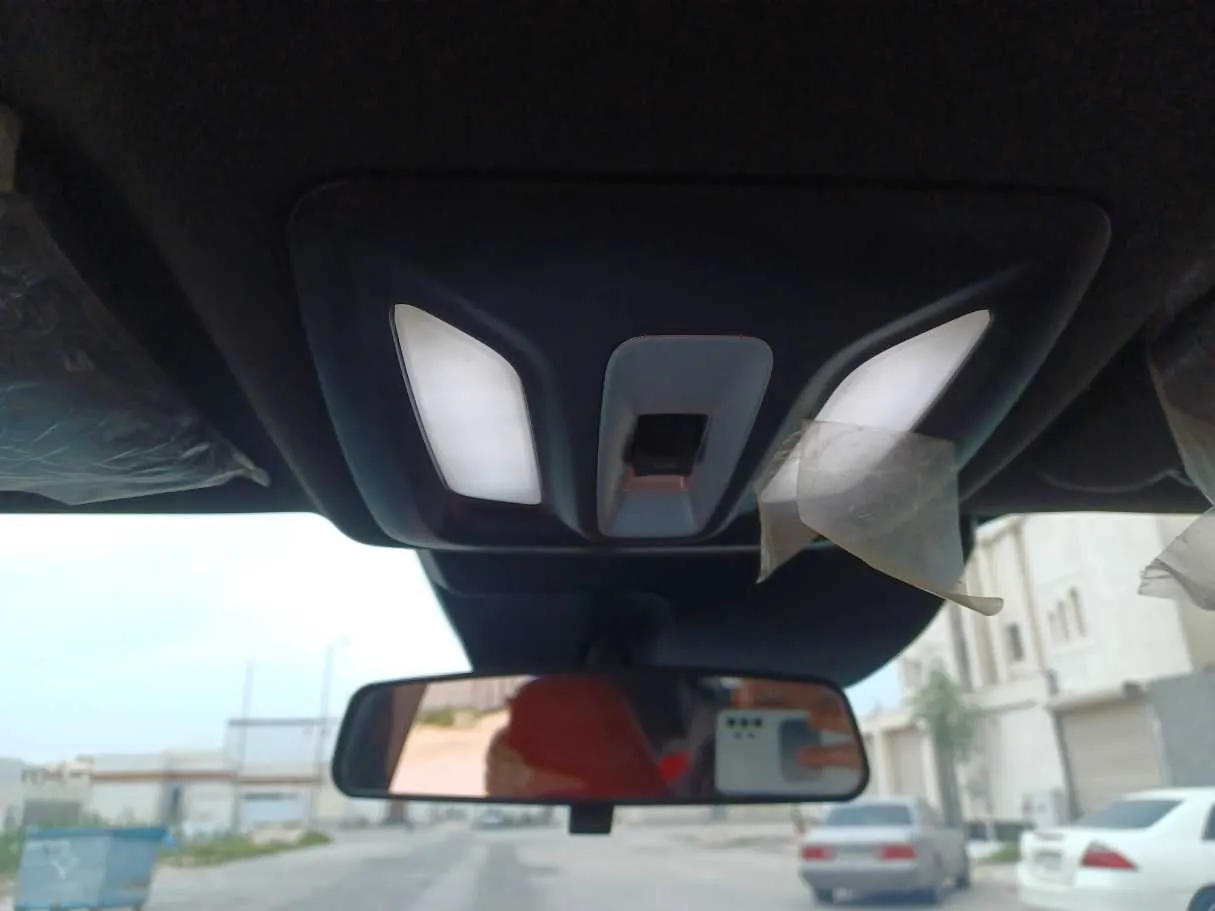 Car image 22