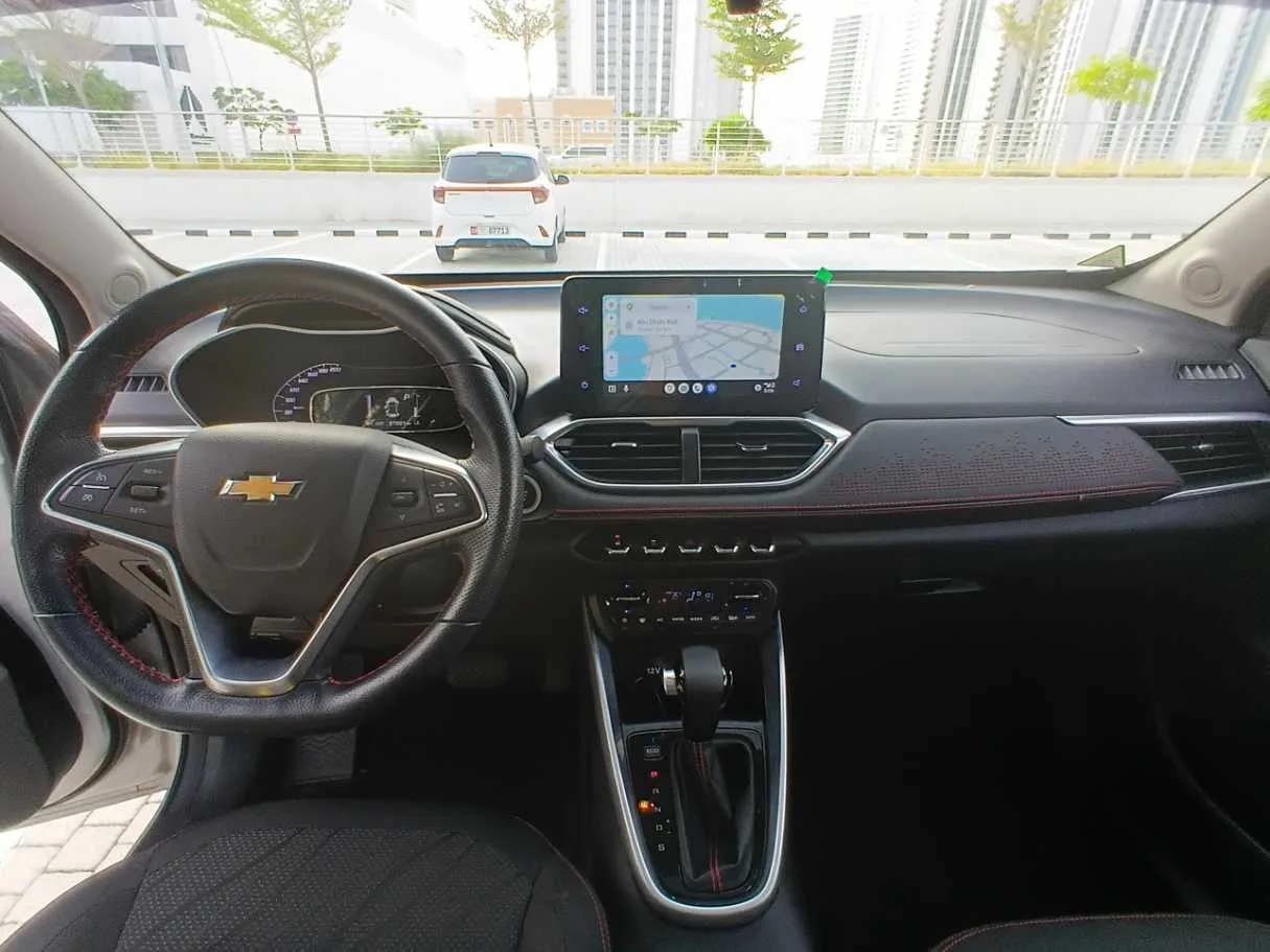 Car image 14