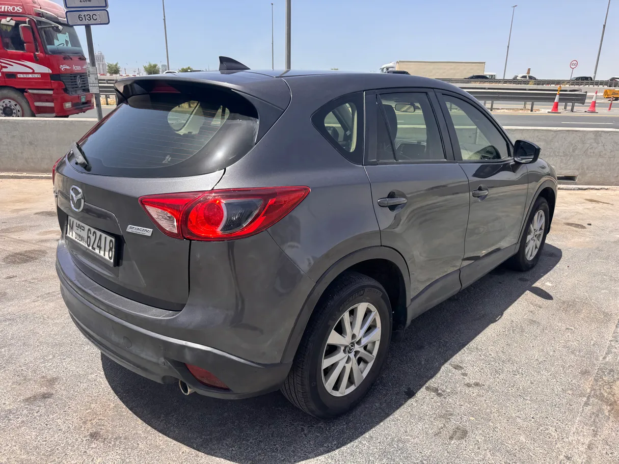Car image 3