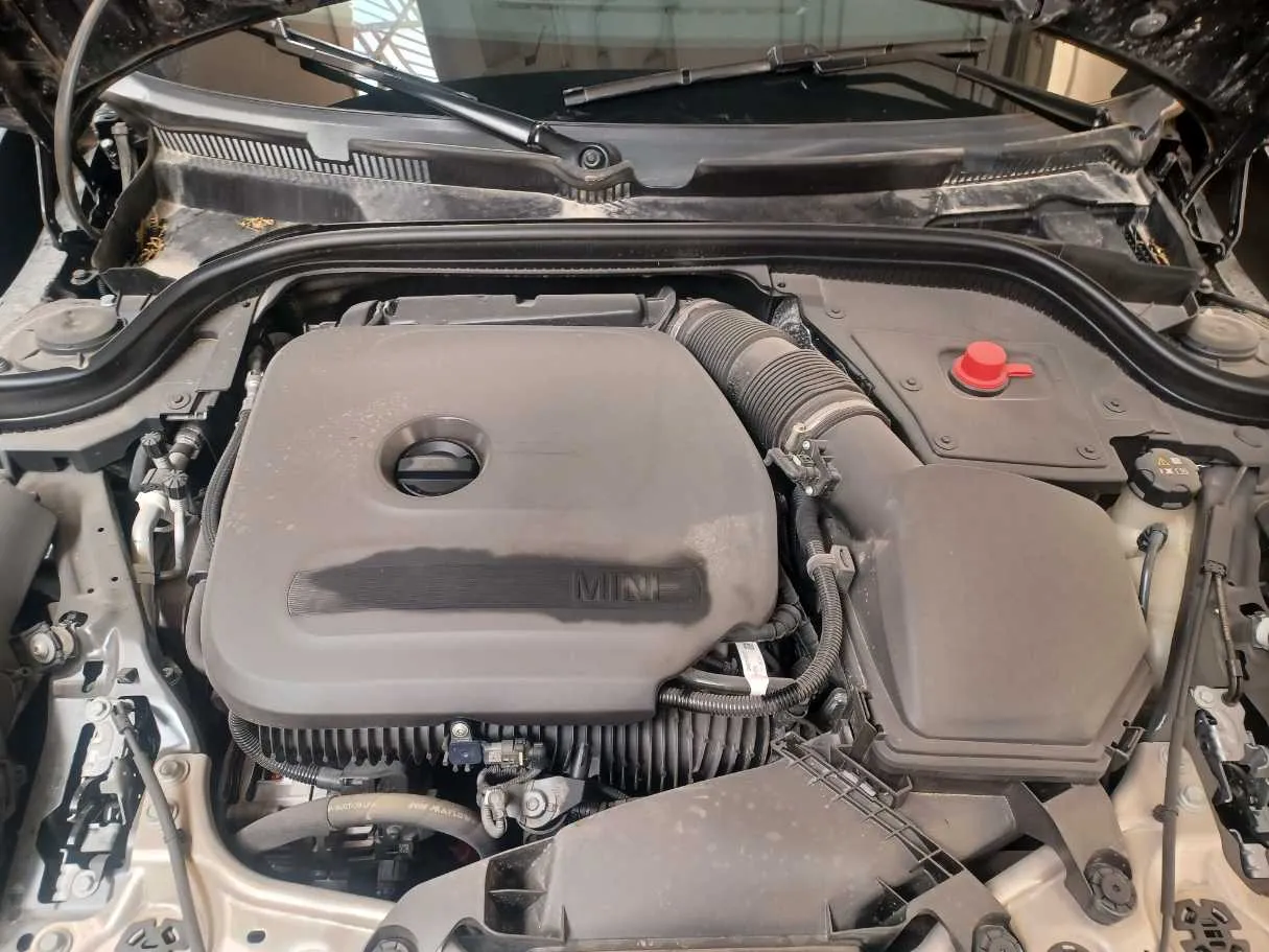 Car image 22