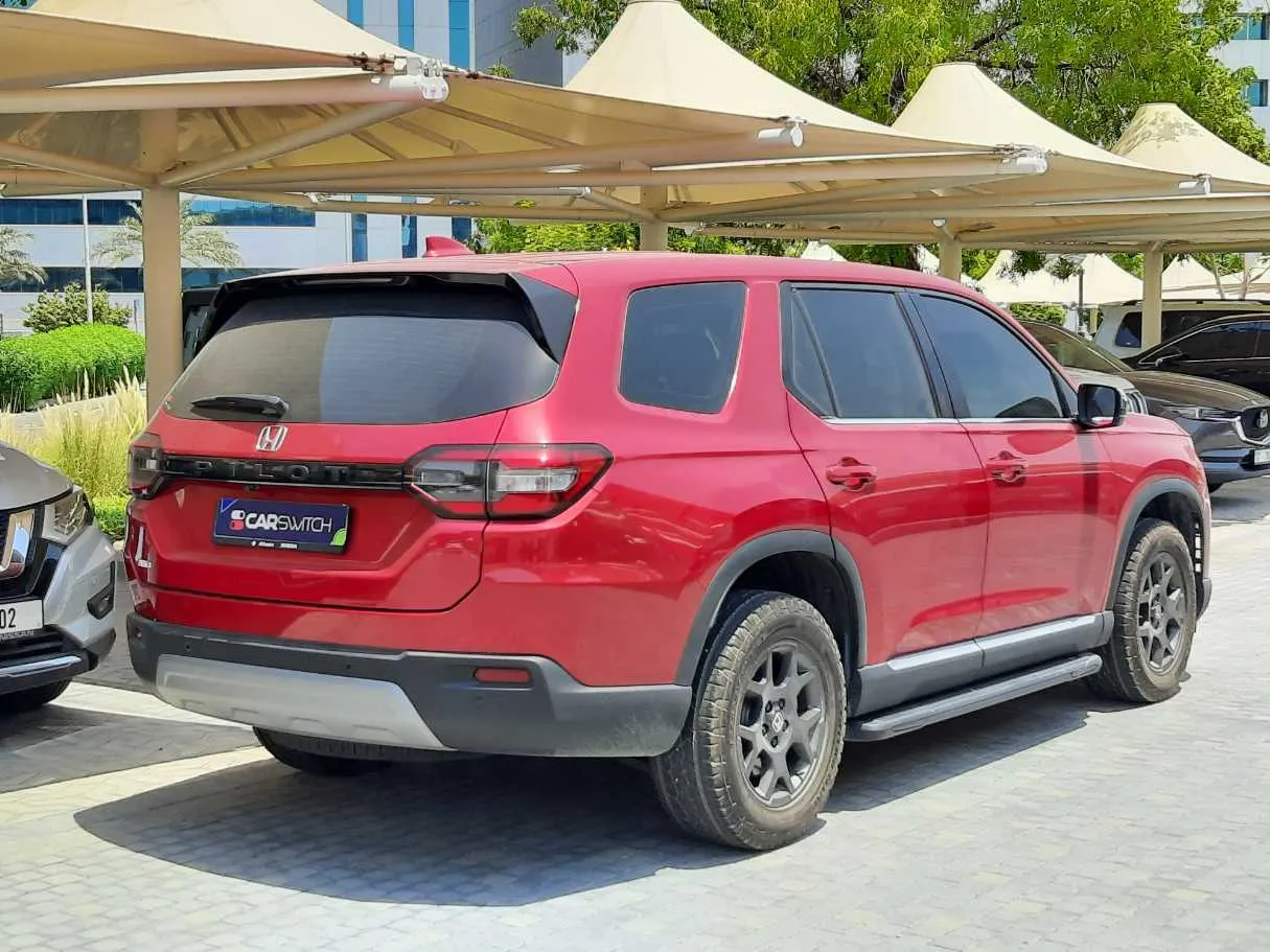 Car image 7