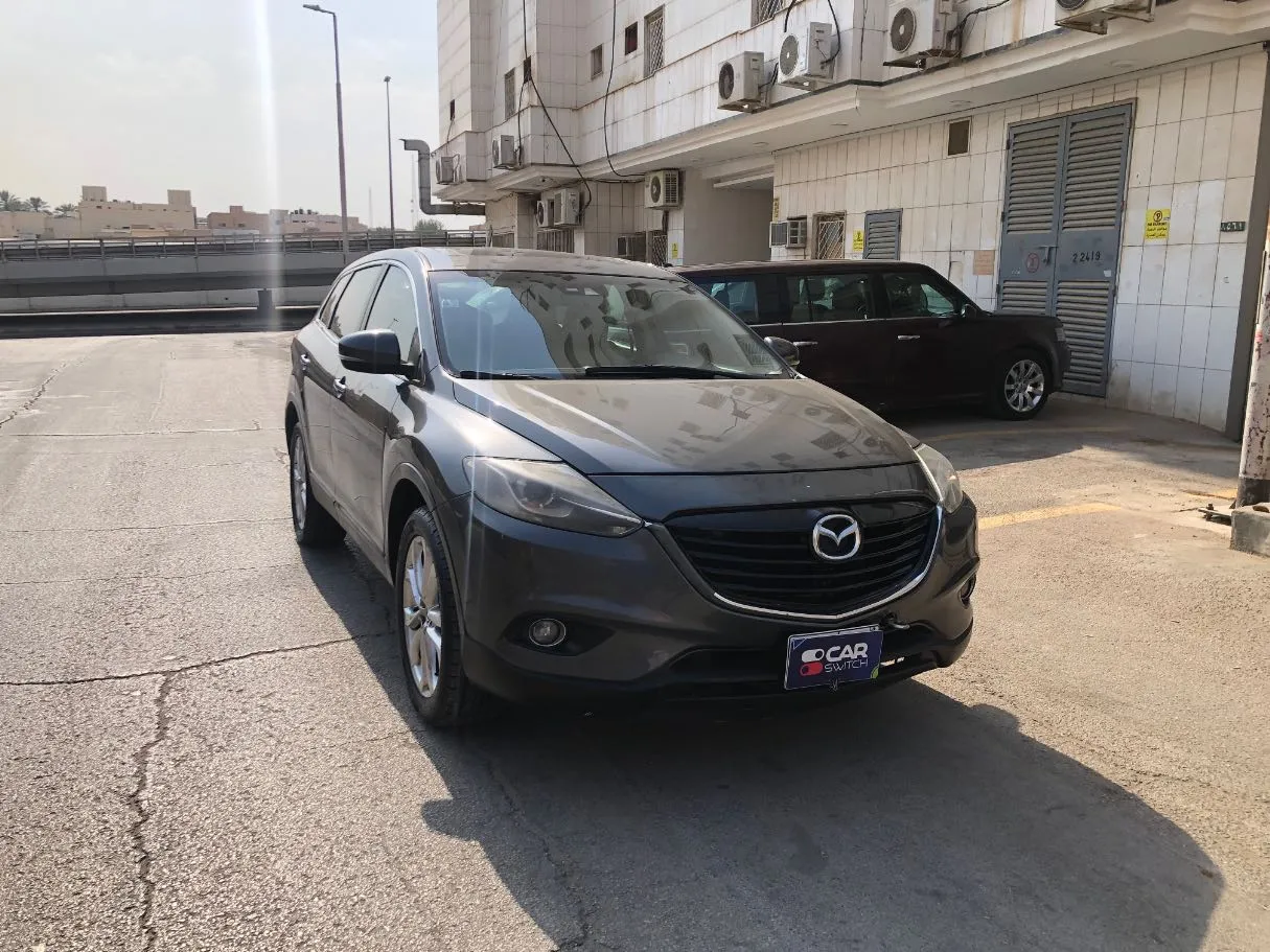 Car image 3