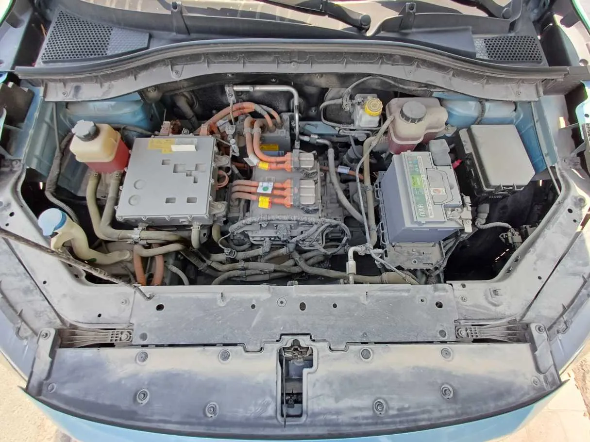 Car image 21