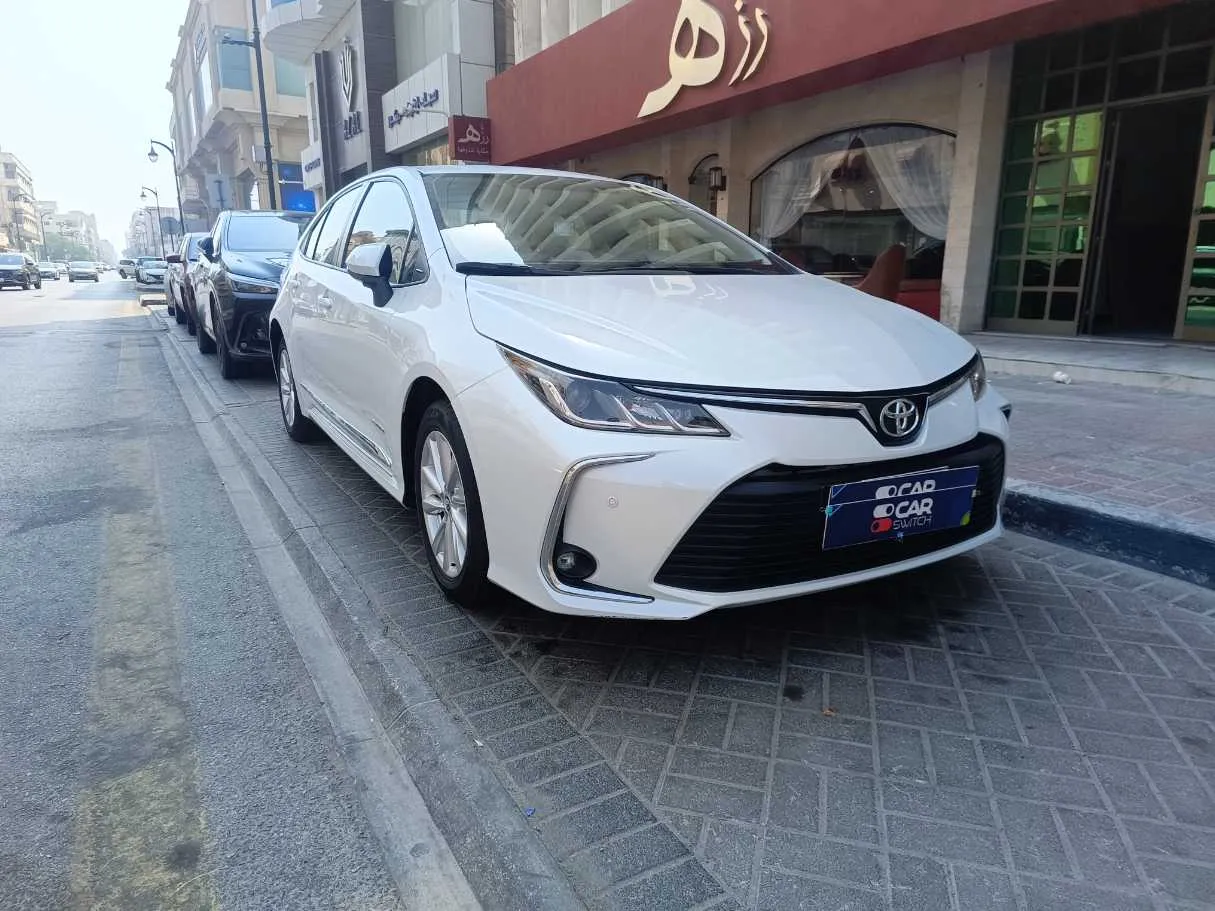 Car image 3