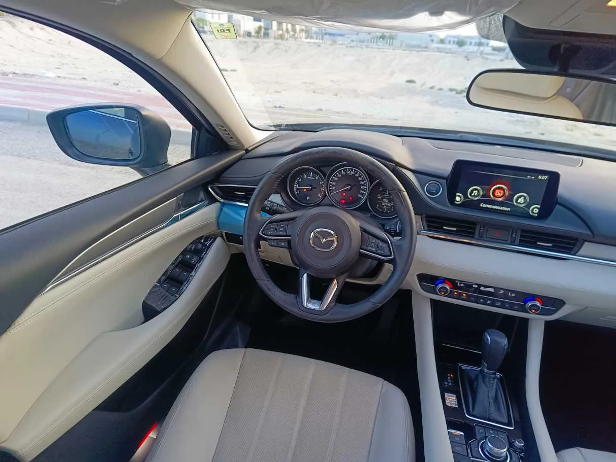 Car image 27