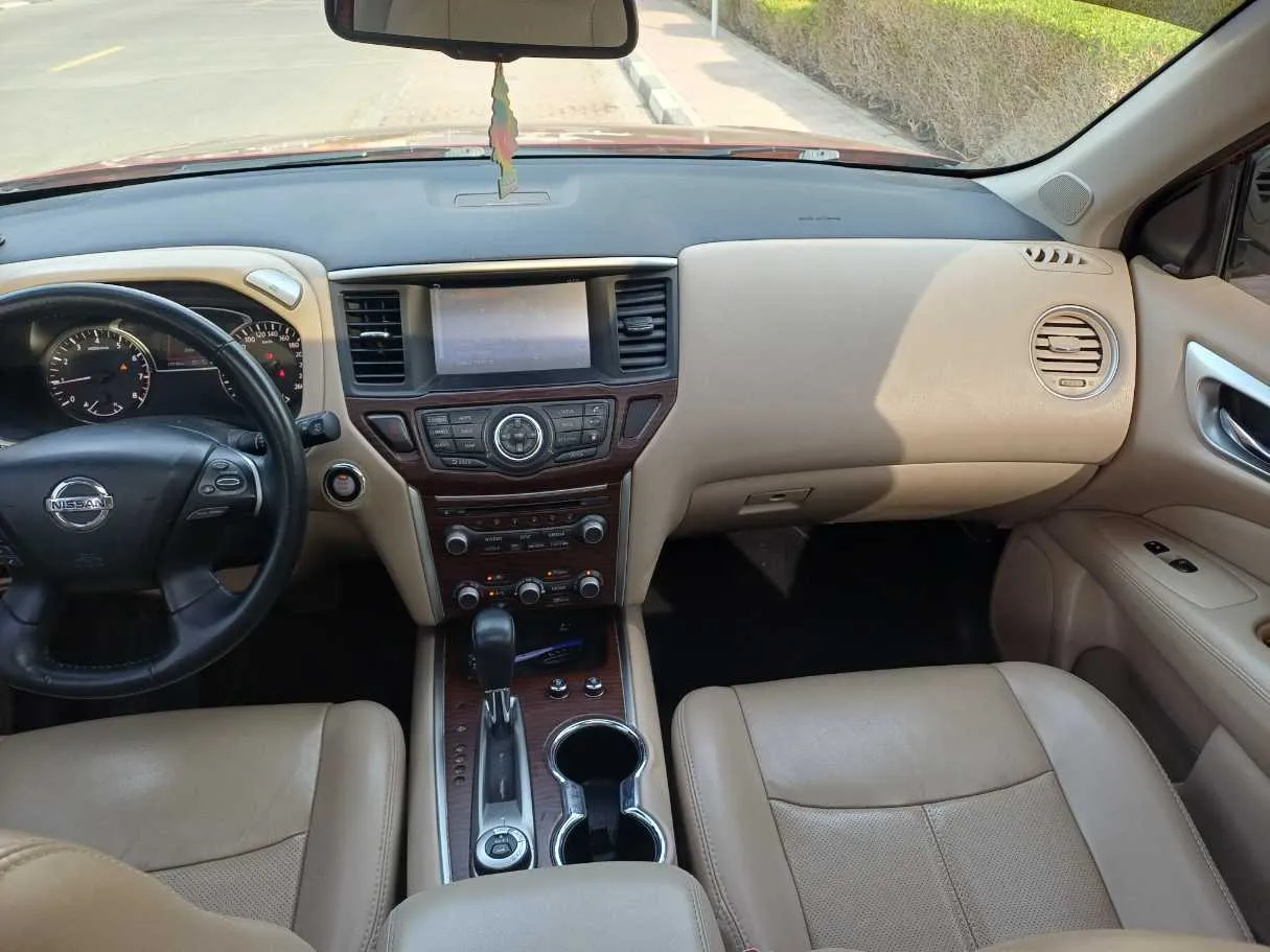 Car image 15