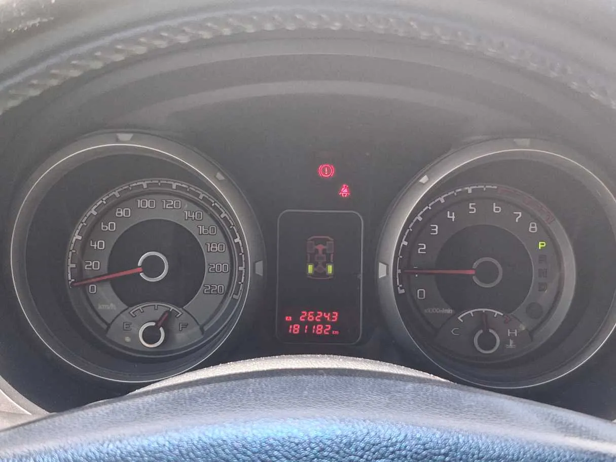 Car image 20
