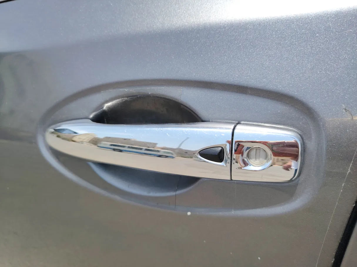 Car image 28